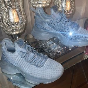 Steve Madden Women’s Maxima Sneaker (BRAND NEW)